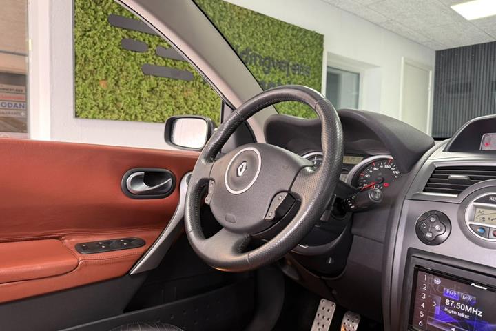 undefined Renault Megane II fra 2007