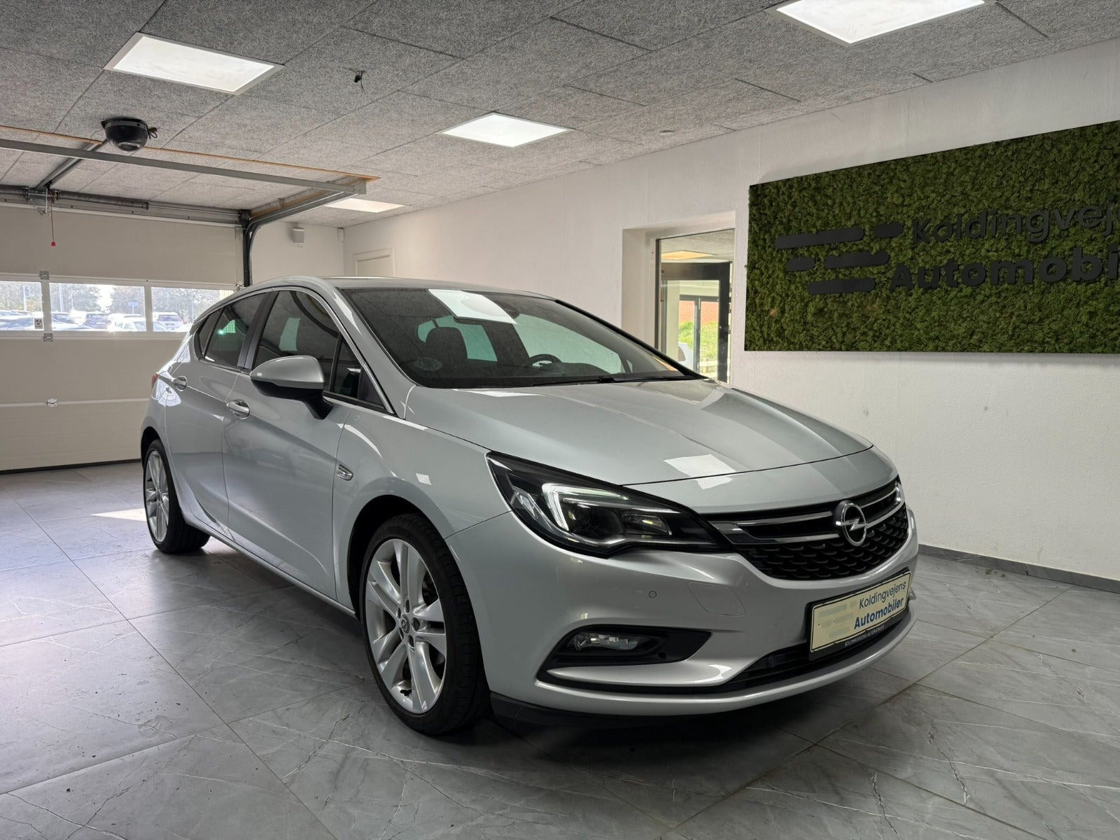 Opel Astra 1,0 T 105 Enjoy