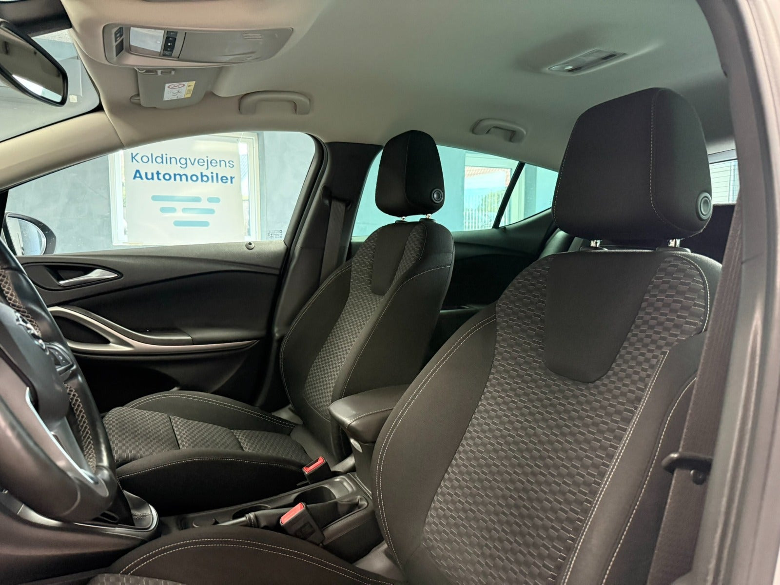 undefined Opel Astra fra 2017