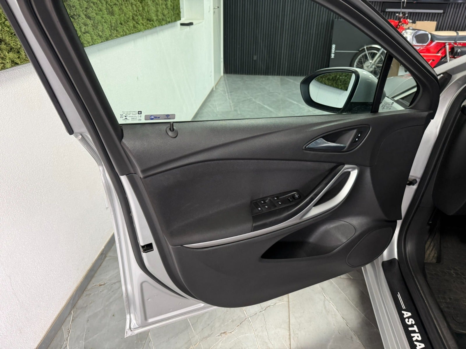 undefined Opel Astra fra 2017
