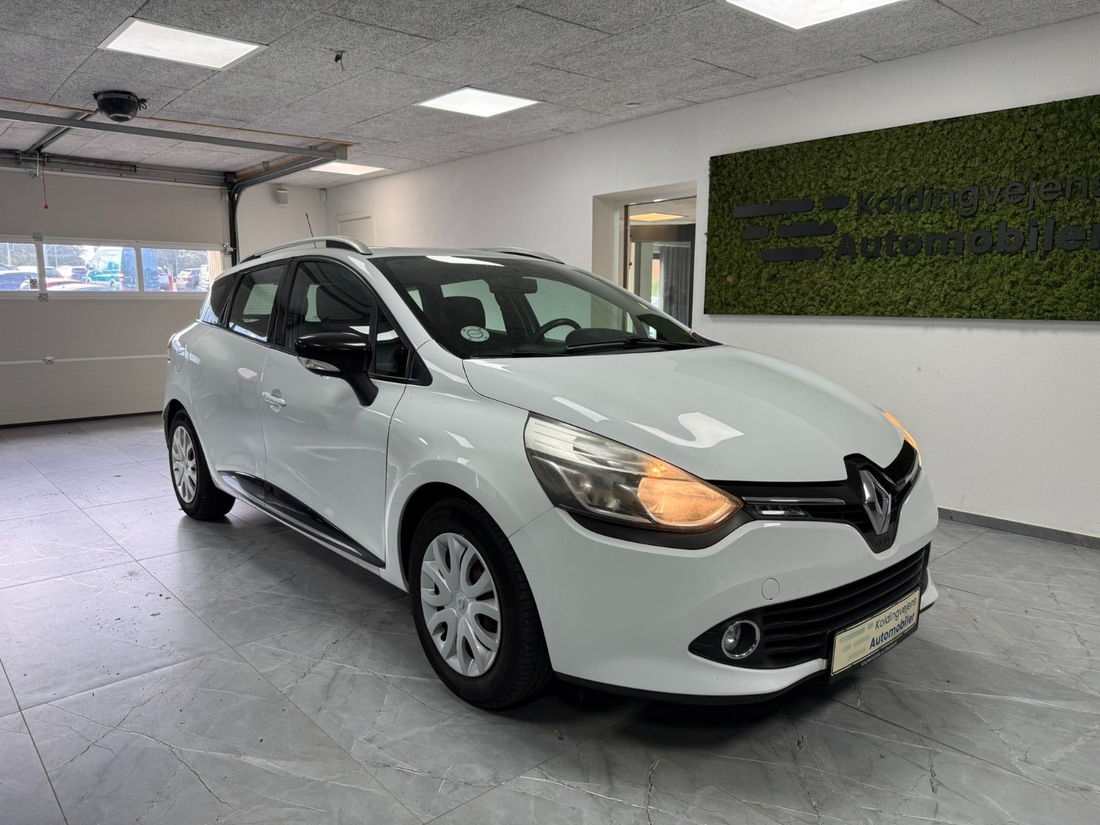 Renault Clio IV 0,9 TCe 90 Expression Sport Tourer