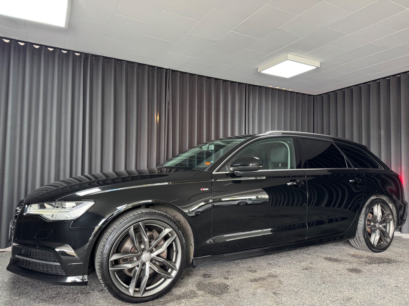 Sort Audi A6 fra 2015