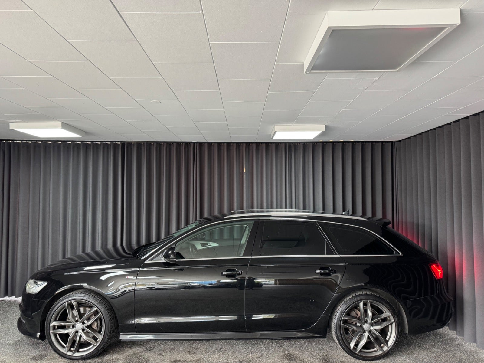 Sort Audi A6 fra 2015