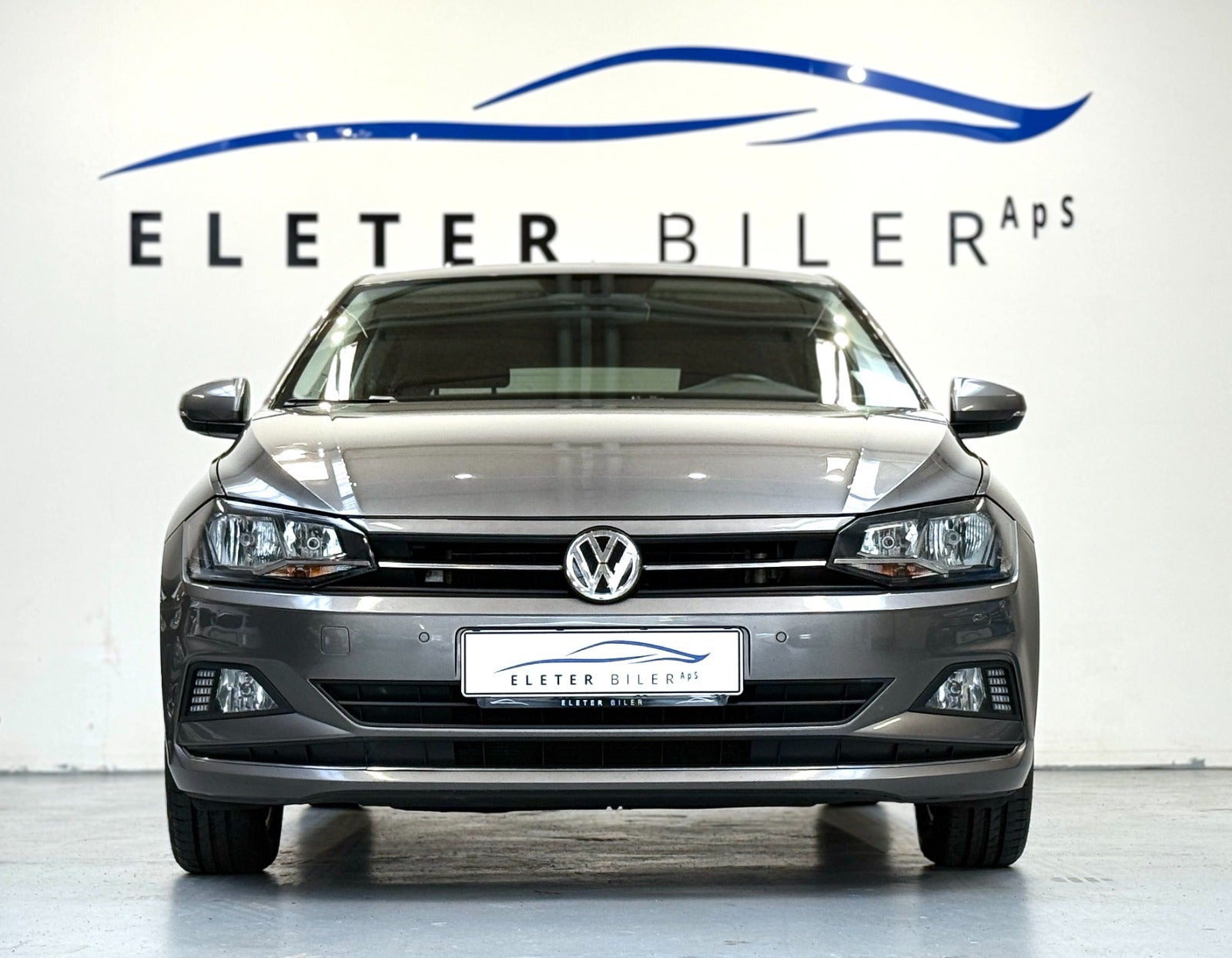 Grå VW Polo fra 2019