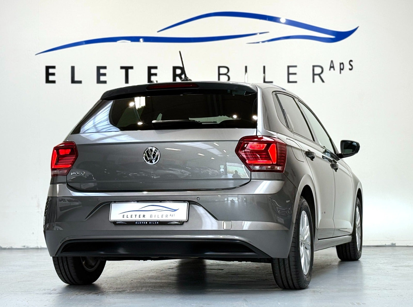 Grå VW Polo fra 2019