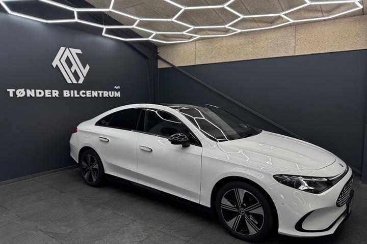 Hvid Mercedes CLA250+ fra 2025