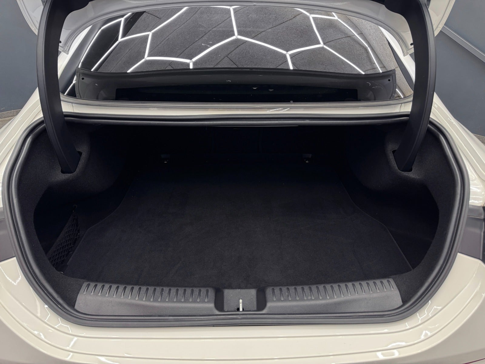 Hvid Mercedes CLA250+ fra 2025
