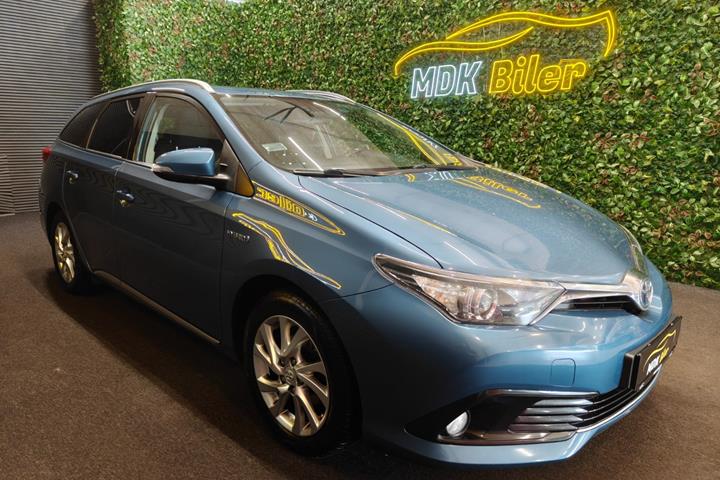 undefined Toyota Auris fra 2015