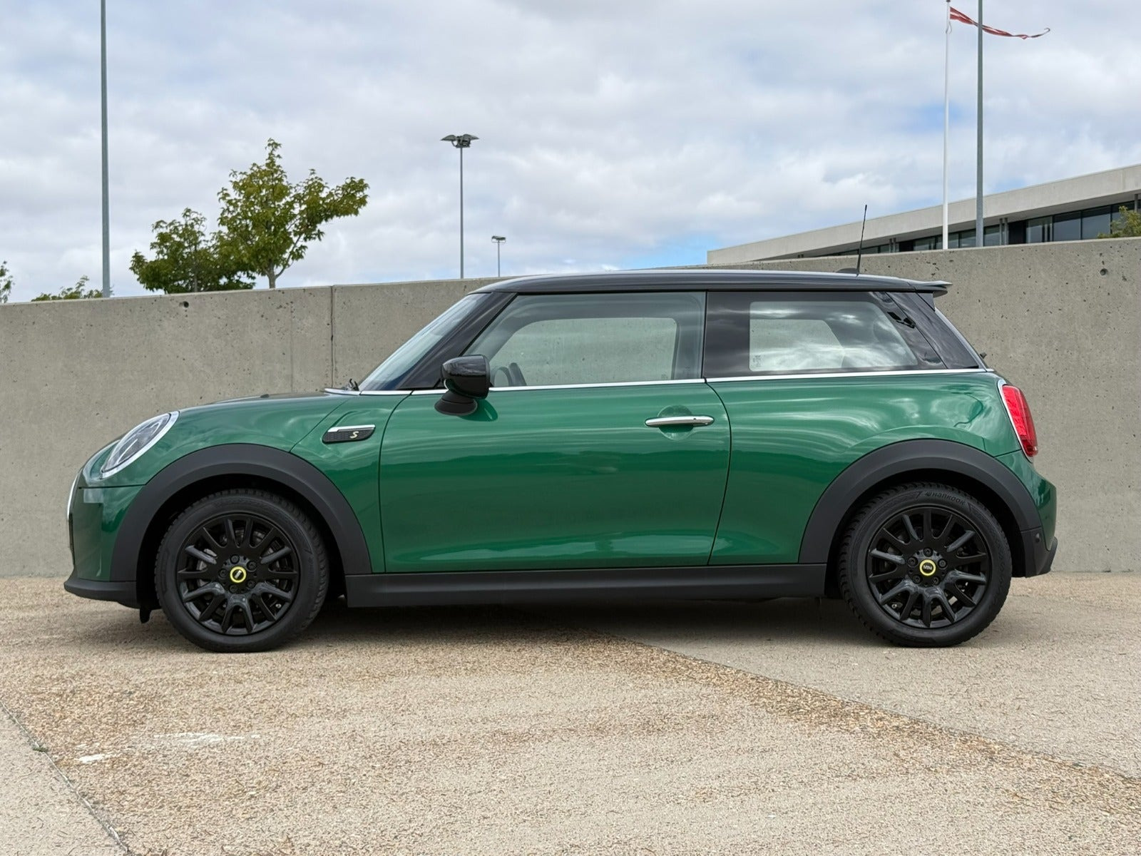 Grøn Mini Cooper SE fra 2022