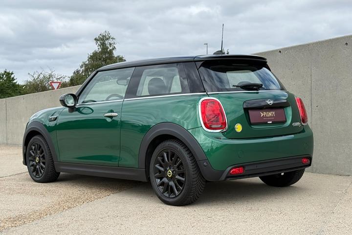 Grøn Mini Cooper SE fra 2022