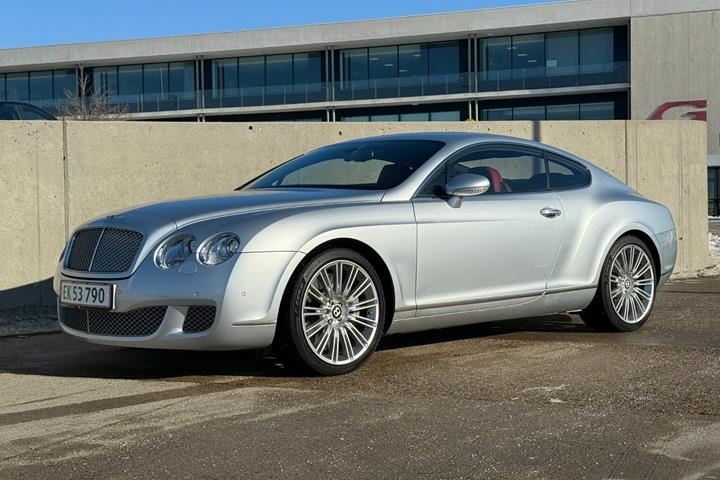 Sølv Bentley Continental GT fra 2009
