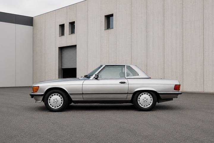 undefined Mercedes 560 SL fra 1987