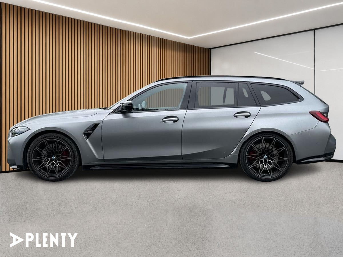 Grå BMW M3 fra 2023