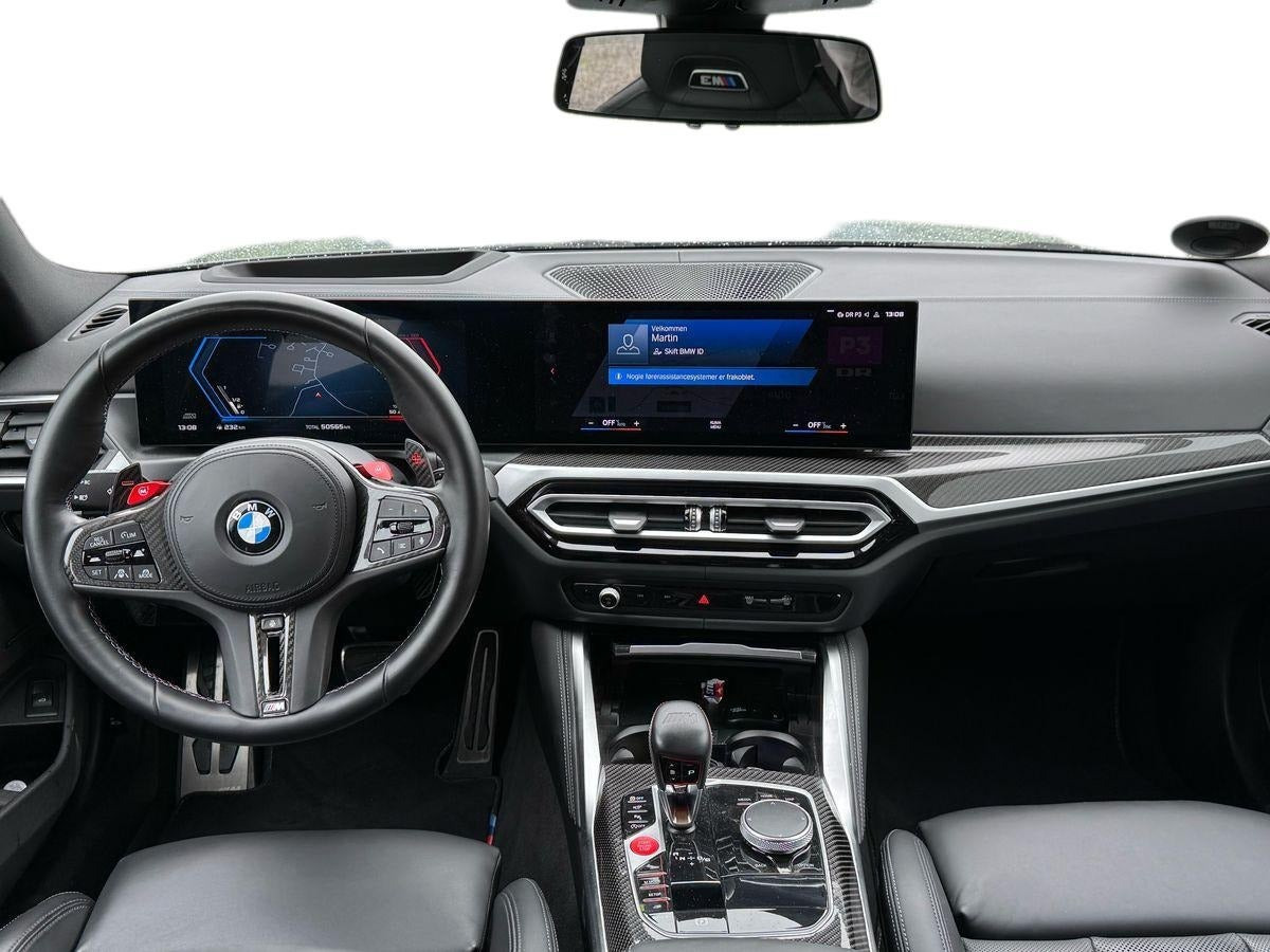 Grå BMW M3 fra 2023