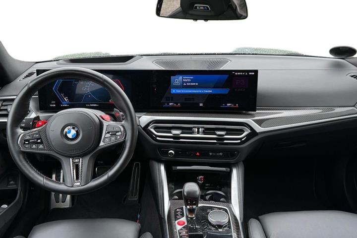 Grå BMW M3 fra 2023