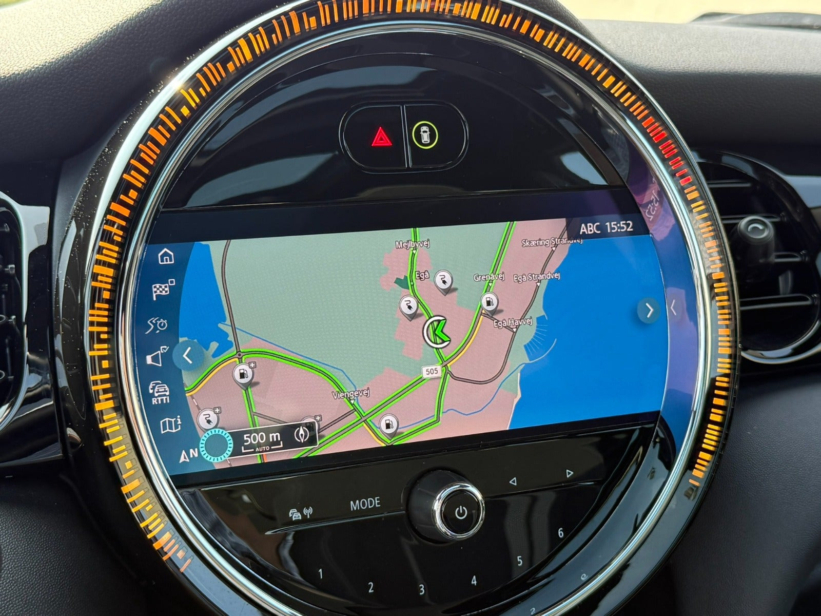 Sølv Mini Cooper SE fra 2023