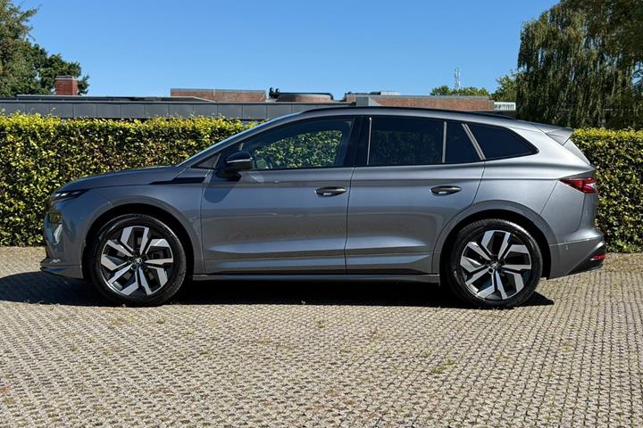 Grå Skoda Enyaq fra 2026