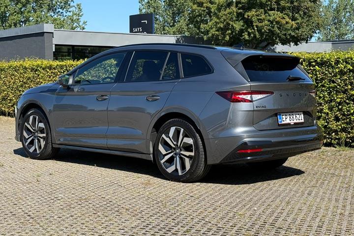 Grå Skoda Enyaq fra 2026