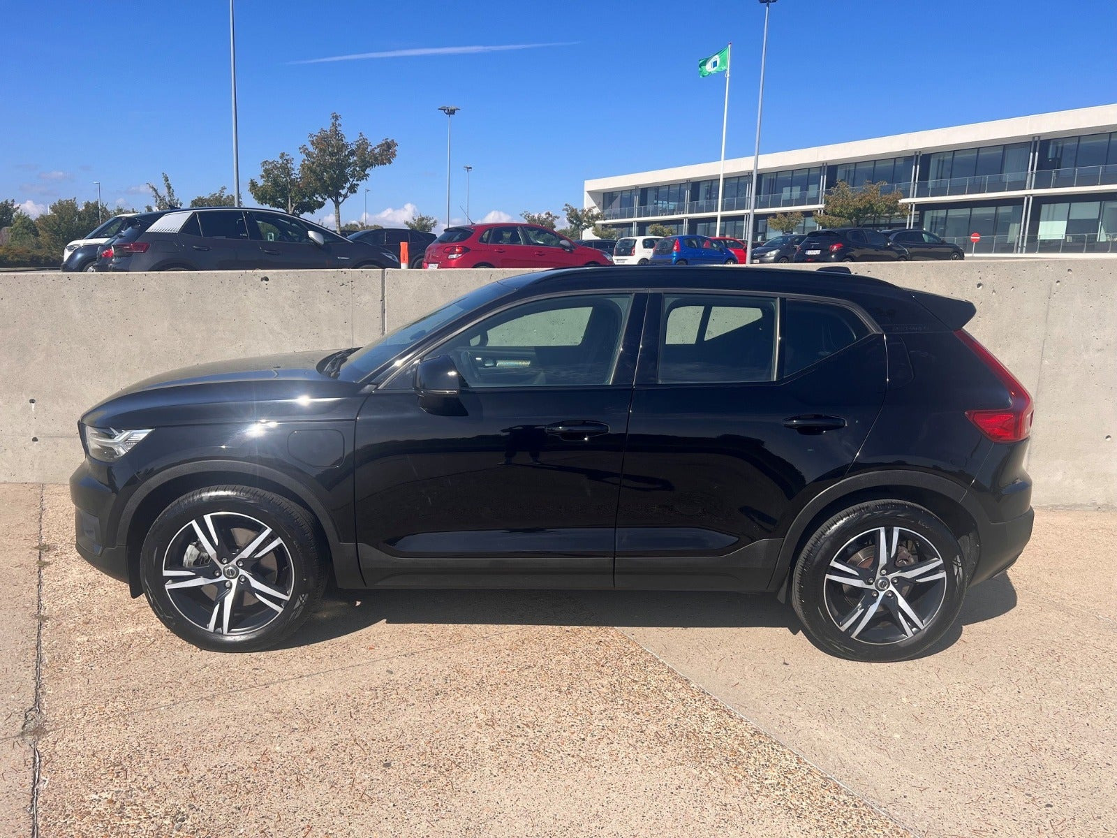 Sort Volvo XC40 fra 2021