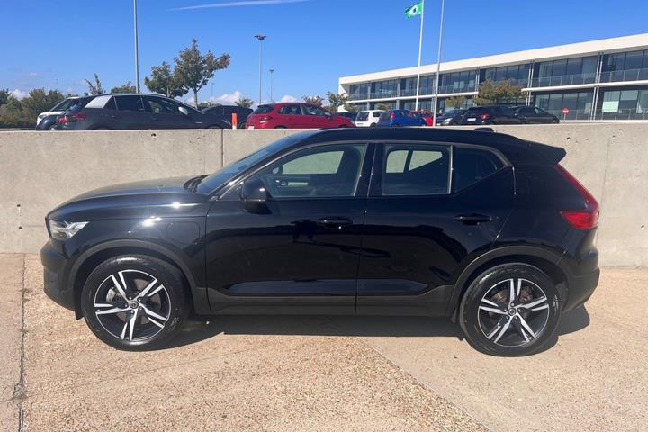 Sort Volvo XC40 fra 2021