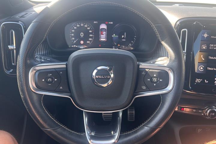 Sort Volvo XC40 fra 2021