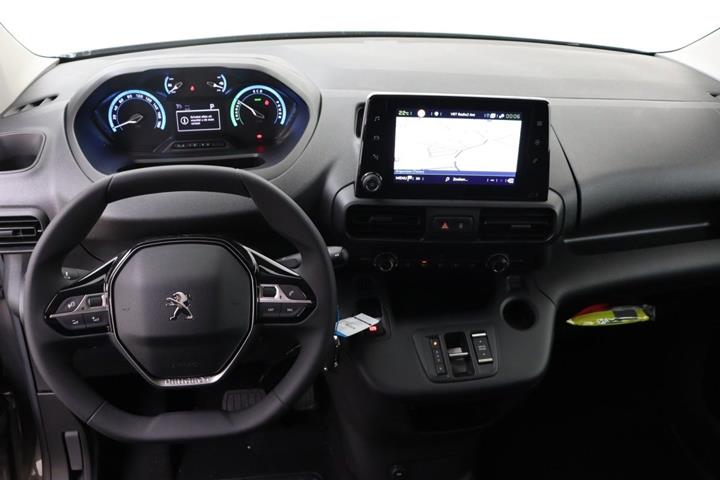 Grå Peugeot e-Partner fra 2025