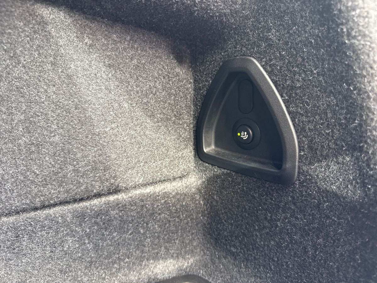 Grå BMW i5 fra 2024