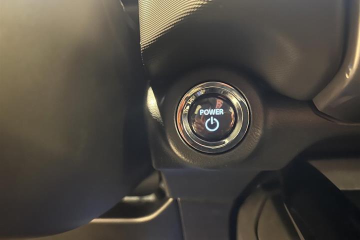 Sort Toyota Urban Cruiser fra 2025