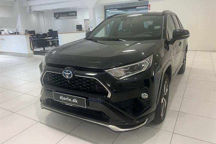 Sort Toyota RAV4 fra 2021