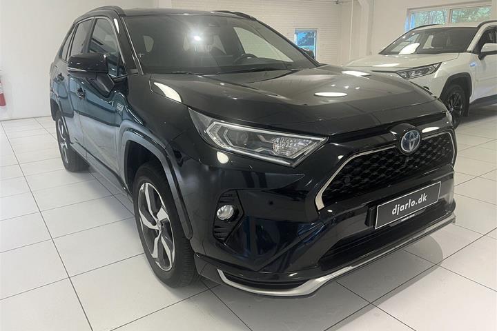 Sort Toyota RAV4 fra 2021