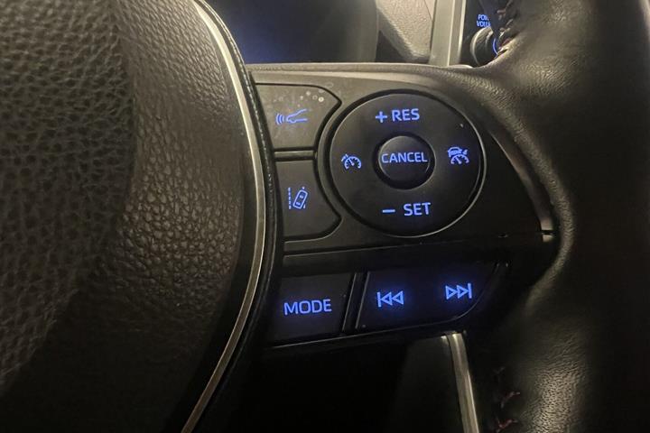 Sort Toyota RAV4 fra 2021