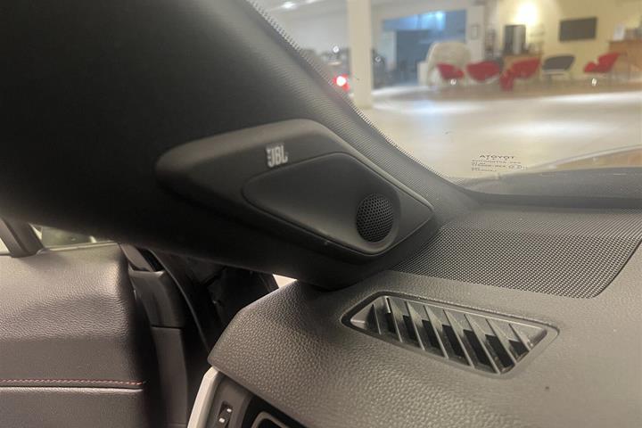 Sort Toyota RAV4 fra 2021