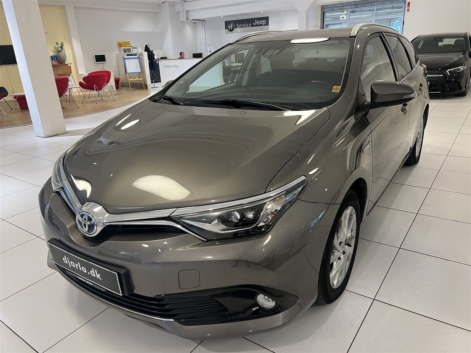 Toyota Auris 1,8 Hybrid H2 Comfort Touring Sports CVT