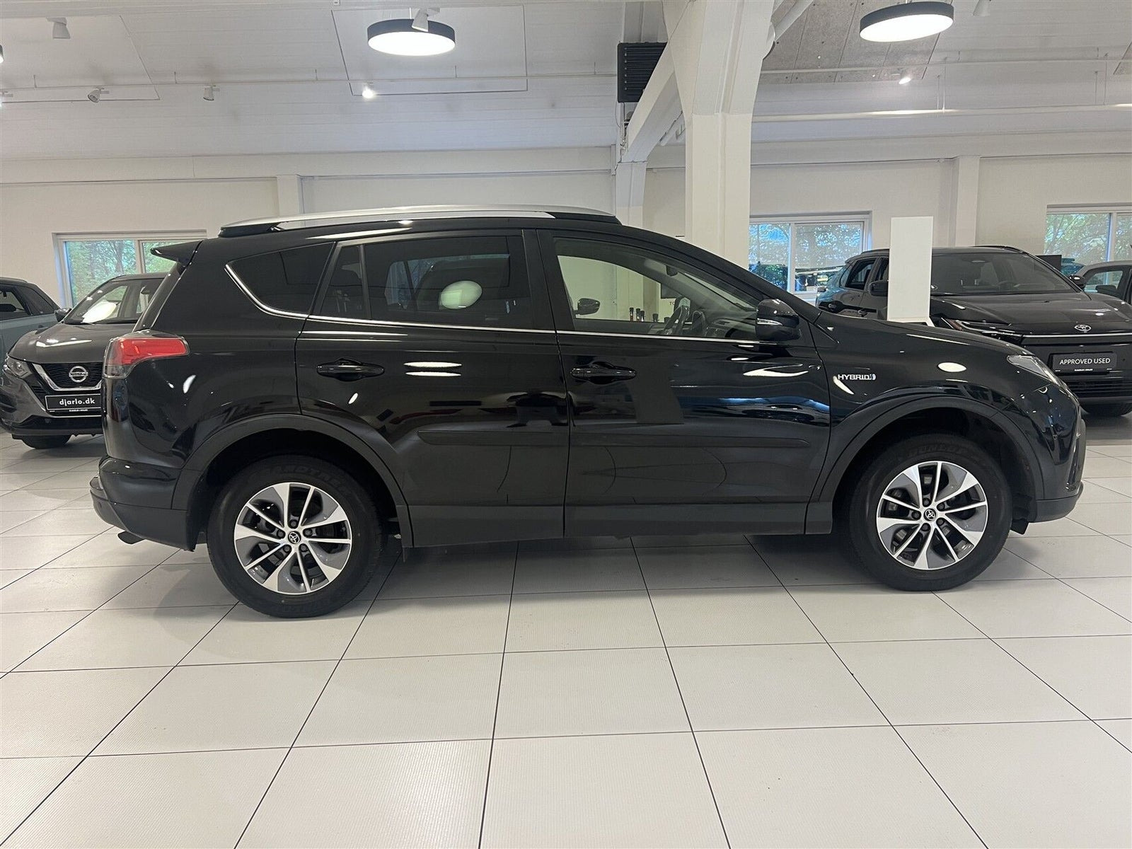 Sort Toyota RAV4 fra 2018