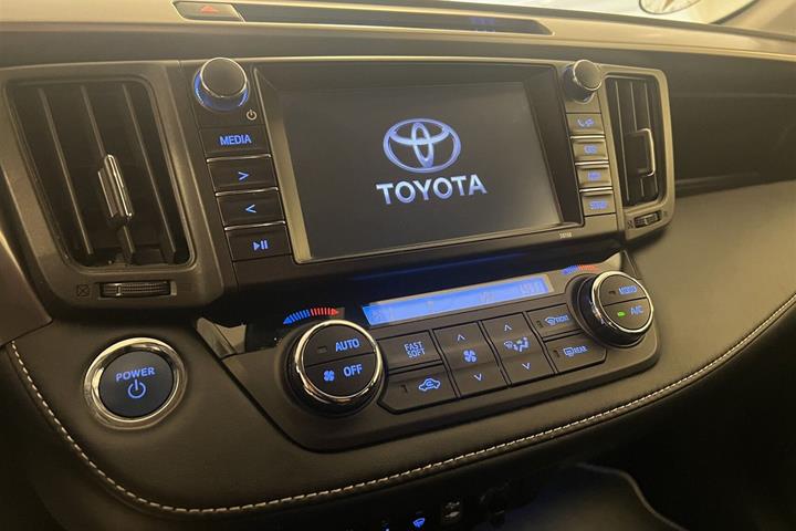 Sort Toyota RAV4 fra 2018