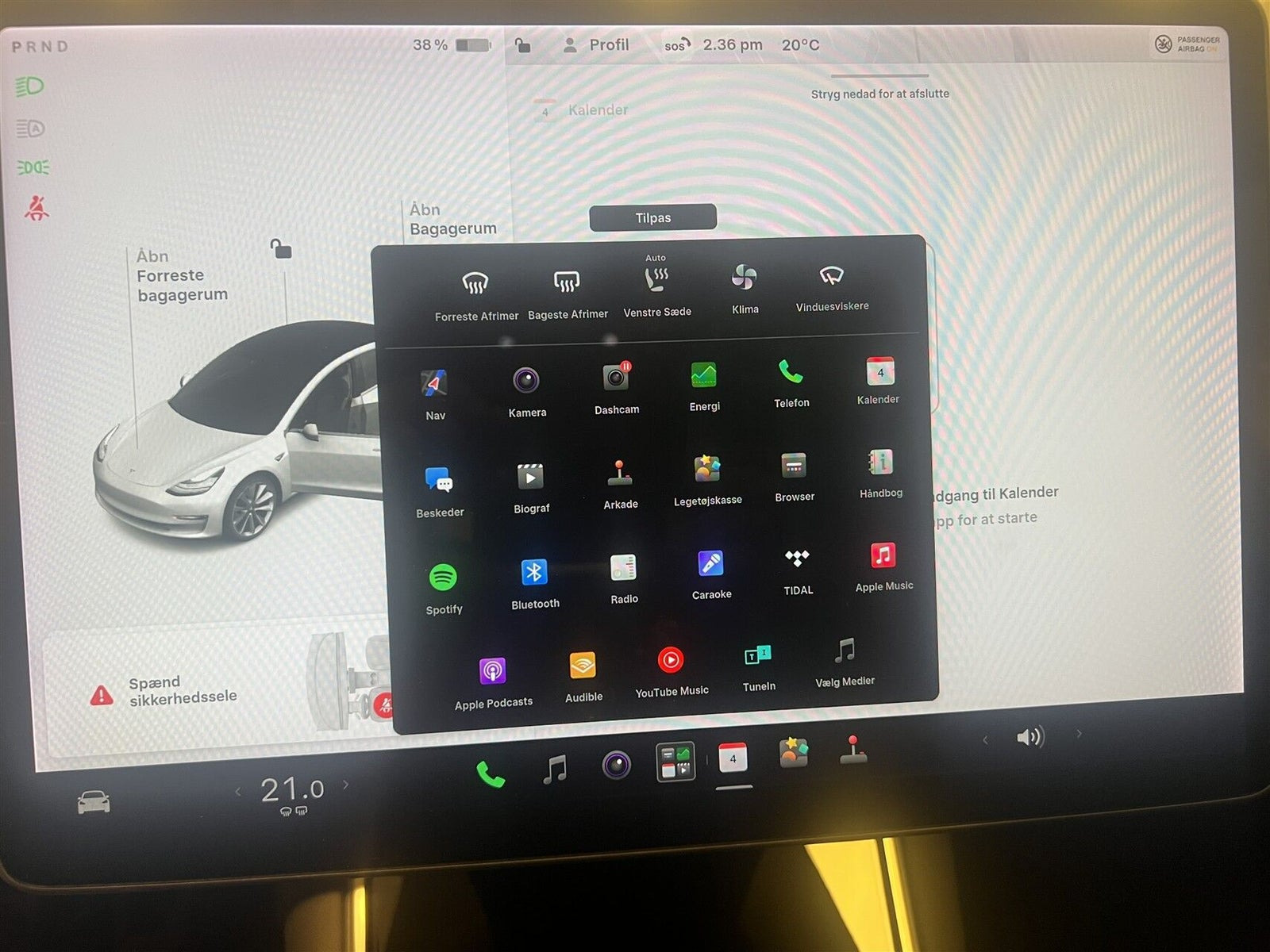 Hvid Tesla Model 3 fra 2020