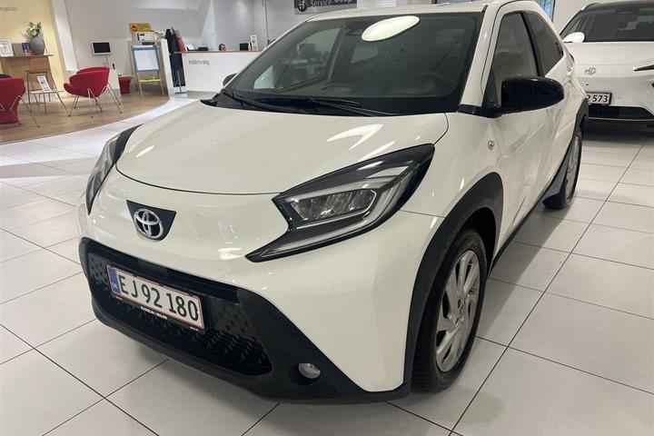 Hvid Toyota Aygo X fra 2025