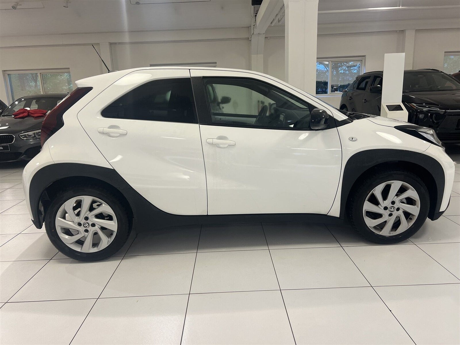 Hvid Toyota Aygo X fra 2025