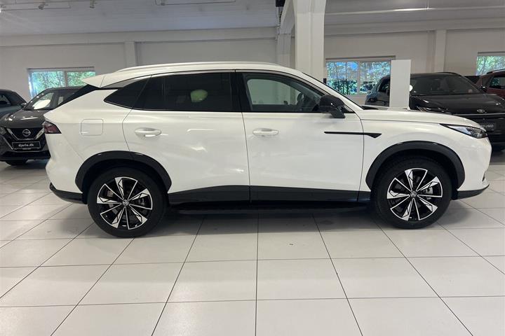 Hvid MG HS fra 2026