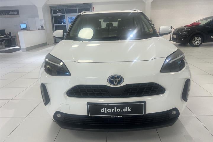 Hvid Toyota Yaris Cross fra 2022