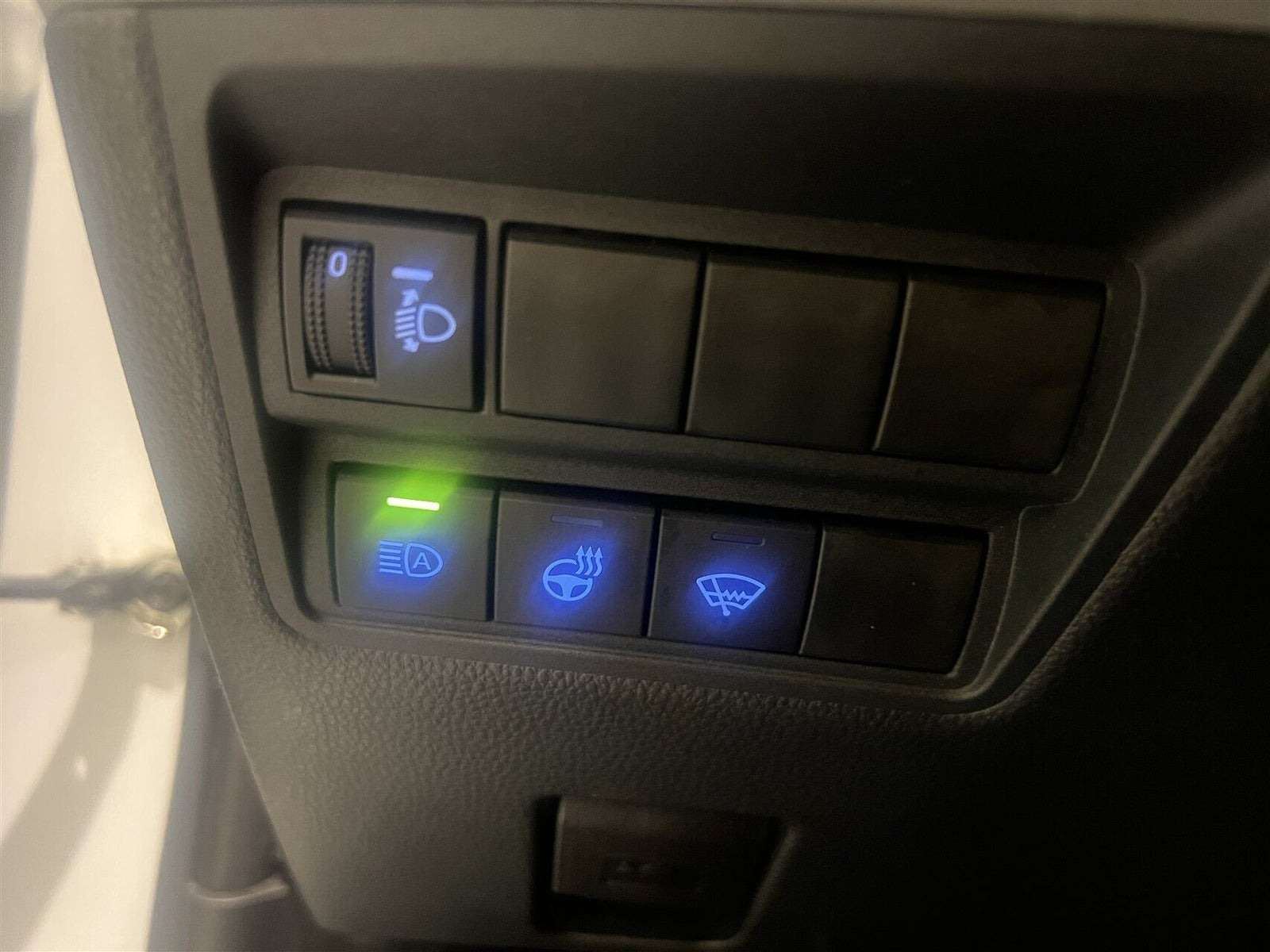 Hvid Toyota Yaris Cross fra 2022