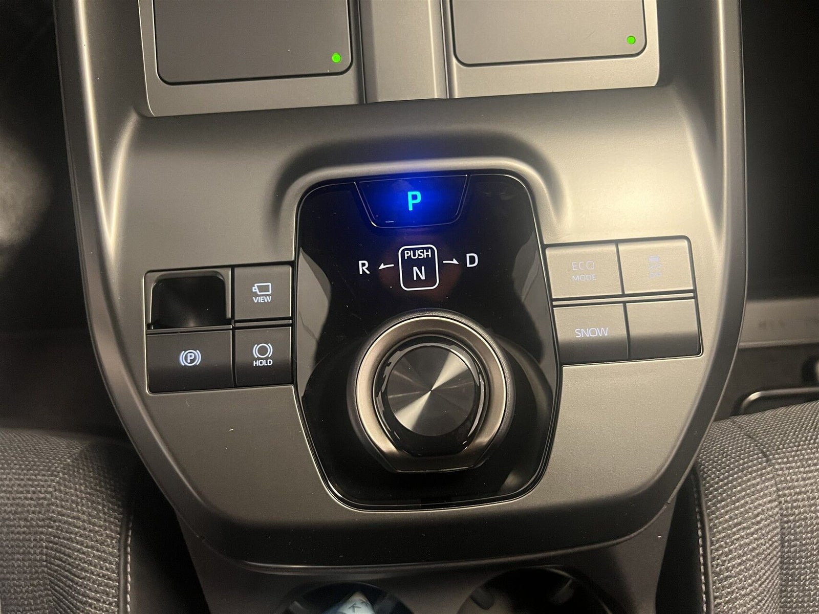 Brun Toyota bZ4X Touring fra 2026