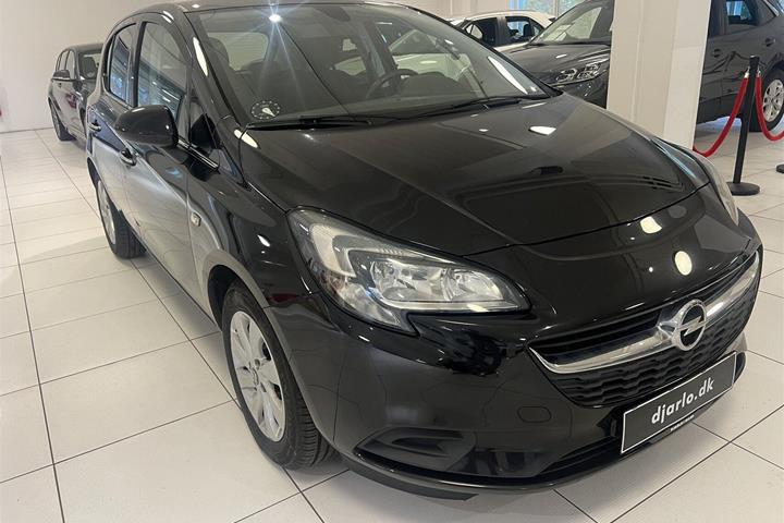 Sort Opel Corsa fra 2018