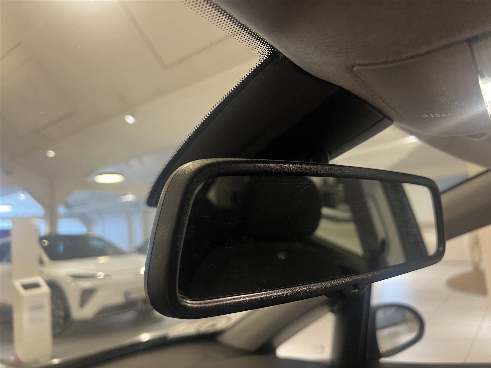 Sort Opel Corsa fra 2018