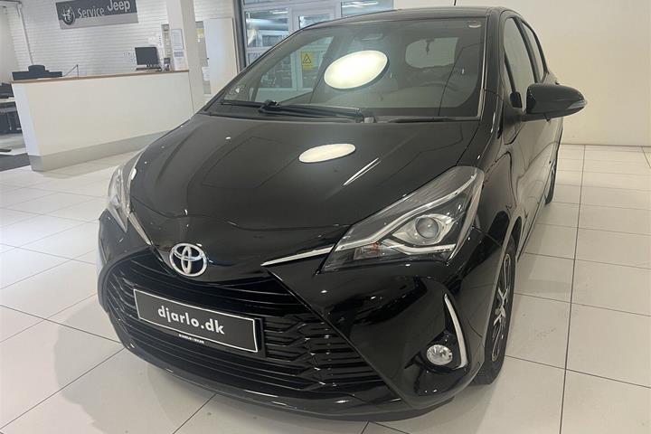 Sort Toyota Yaris fra 2019