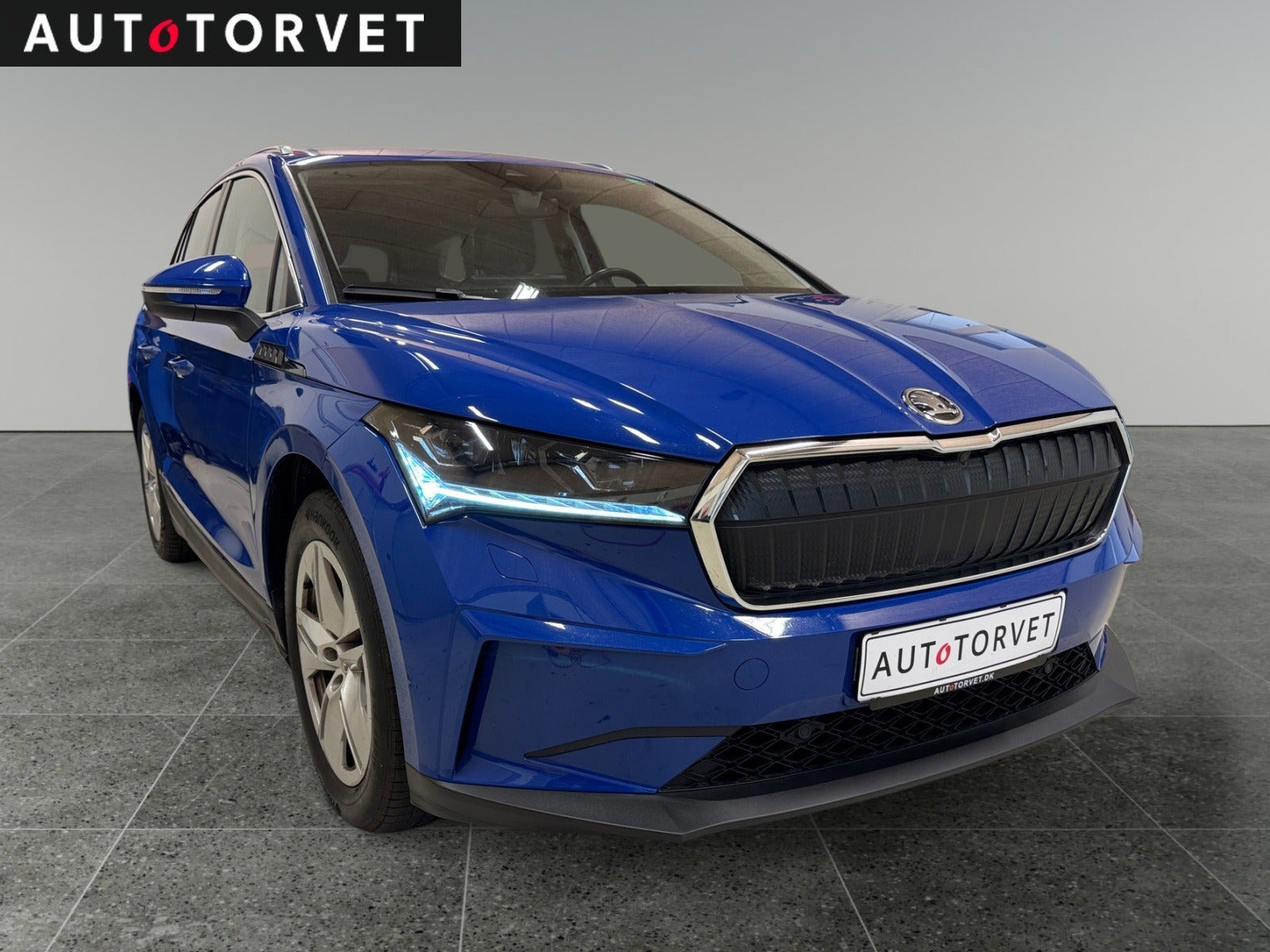 Blå Skoda Enyaq fra 2021