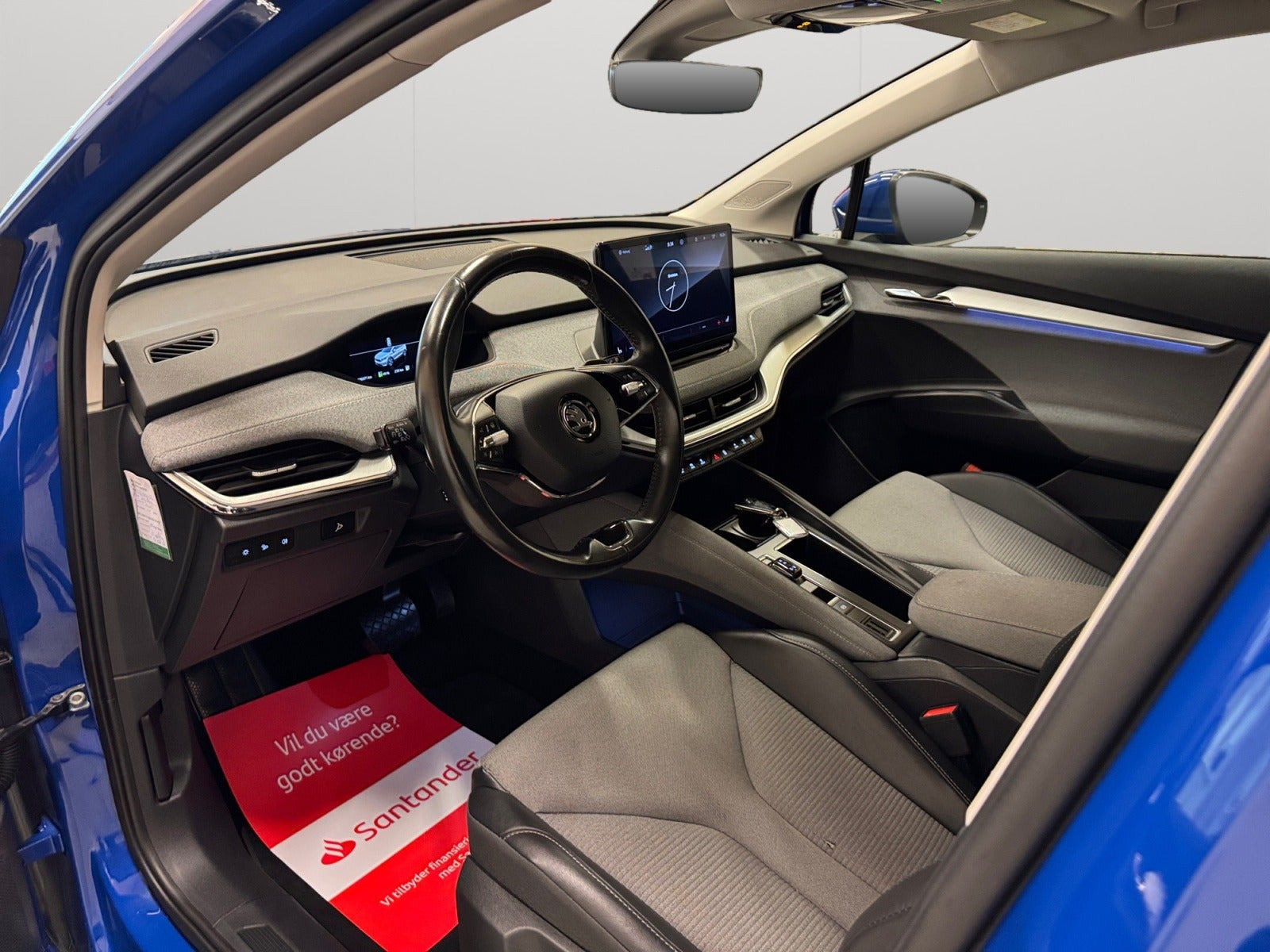 Blå Skoda Enyaq fra 2021