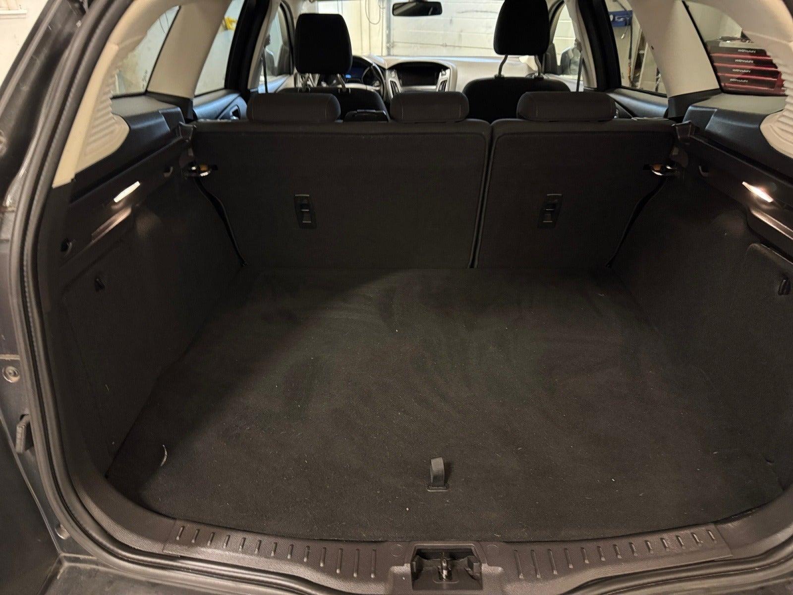 Grå Ford Focus fra 2015