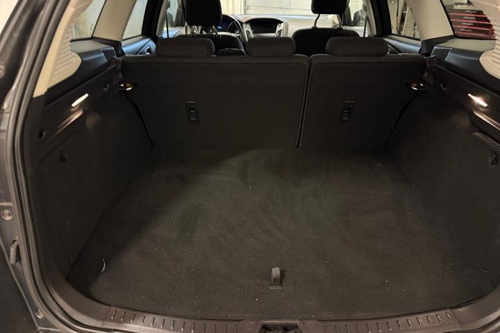 Grå Ford Focus fra 2015