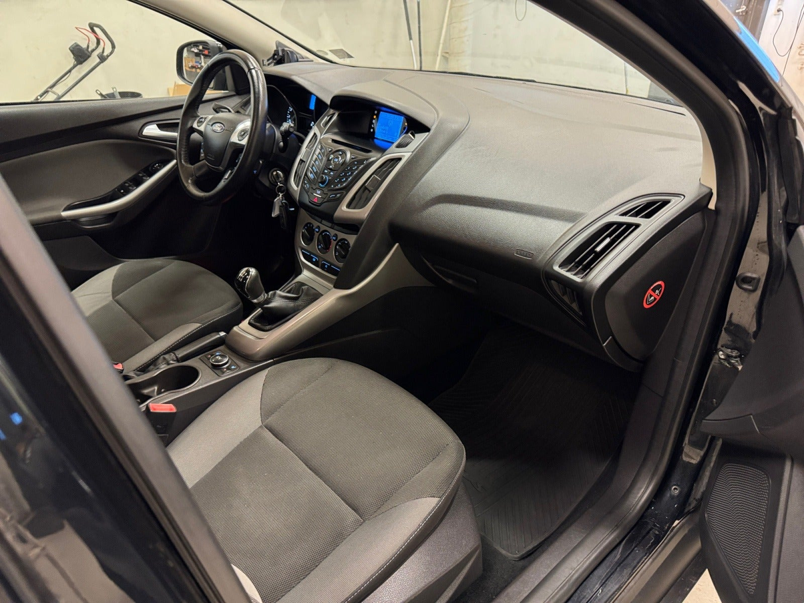 Sort Ford Focus fra 2012